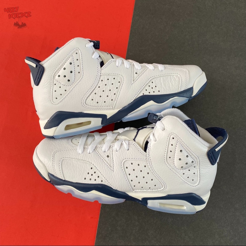 Air Jordan 6 Retro Midnight Navy